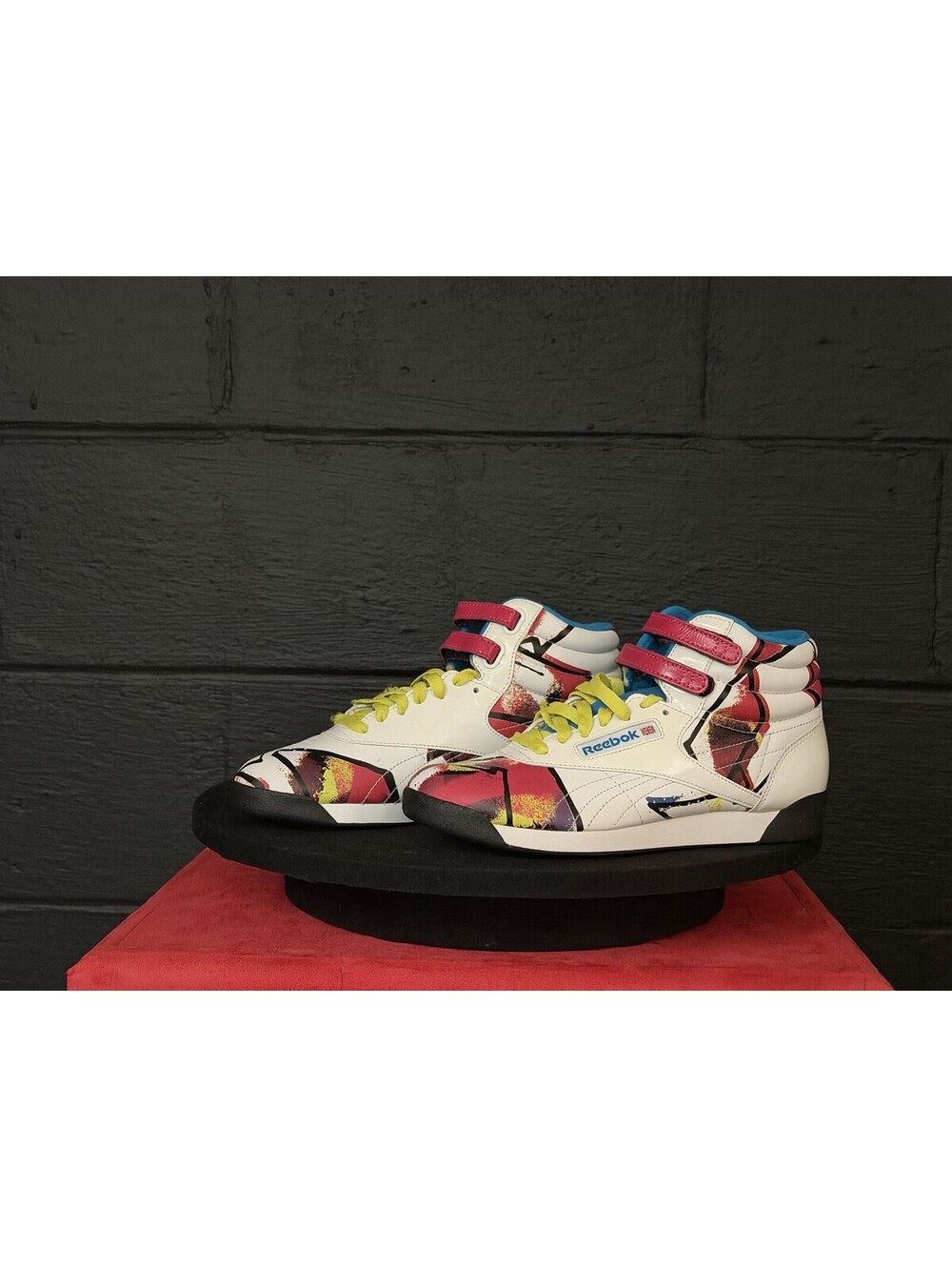 Reebok F/S Hi Hip Hop Graffiti Sz 8 Rare Vintage Collector Museum GradePair